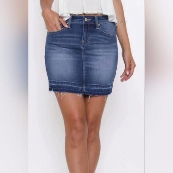 KanCan Denim Skirt NWT Size 9 - Picture 1 of 5